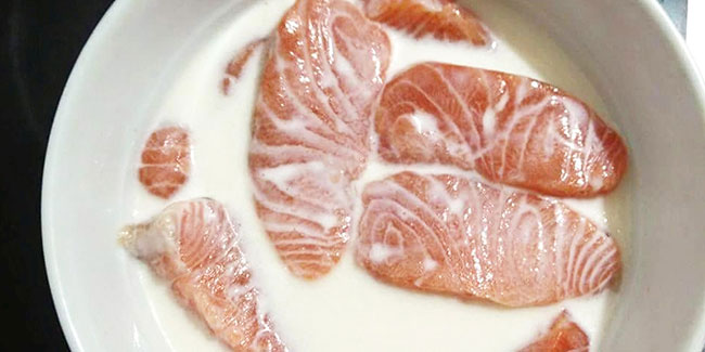 cá hồi tanh phải làm sao