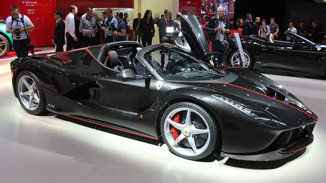Ferrari LaFerrari Aperta