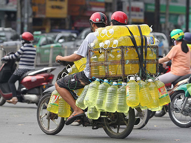 dung su dung nuoc rua chen troi noi