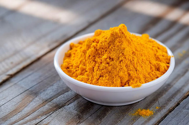 Trị nám bằng bột nghệ
